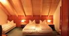 Landhaus Dreibettzimmer (Dependance) Landhaus Dreibettzimmer (Dependance)