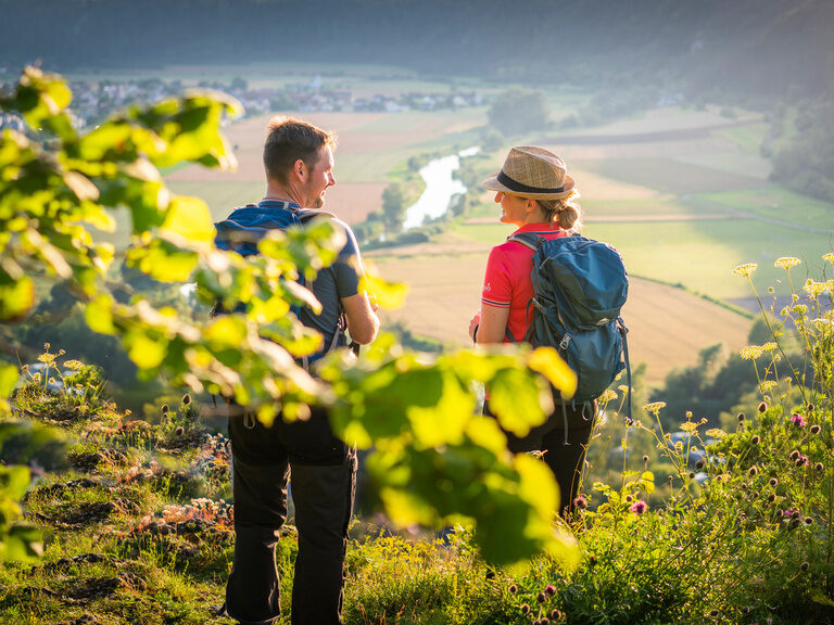 Paar beim Wandern