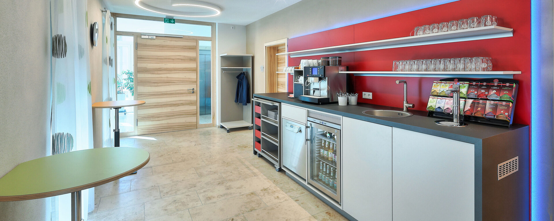 Blick auf die Teek&uuml;che