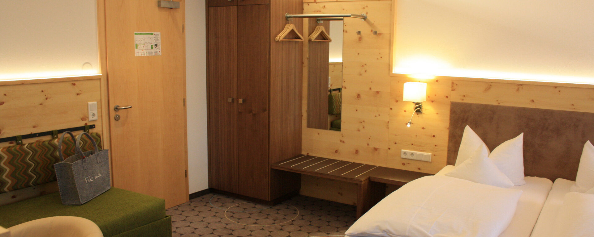 Mehrbettzimmer wellness aktivurlaub