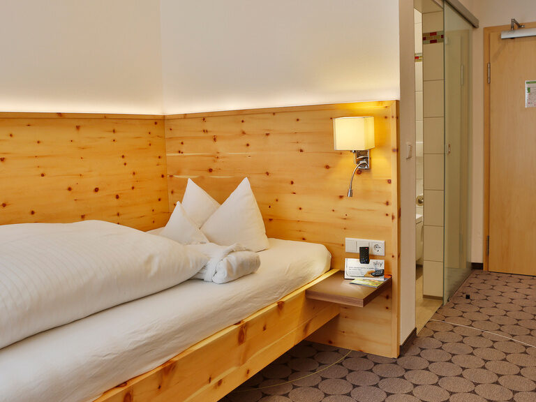 Blick in ein Hirschhof Einzelzimmer