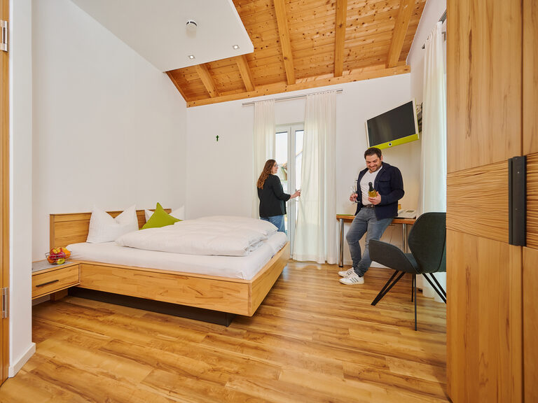 hell Doppelzimmer Wellness aktivurlaub